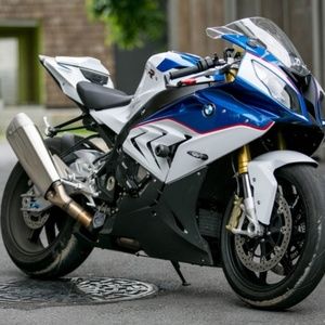 Meet your Posher, Andre